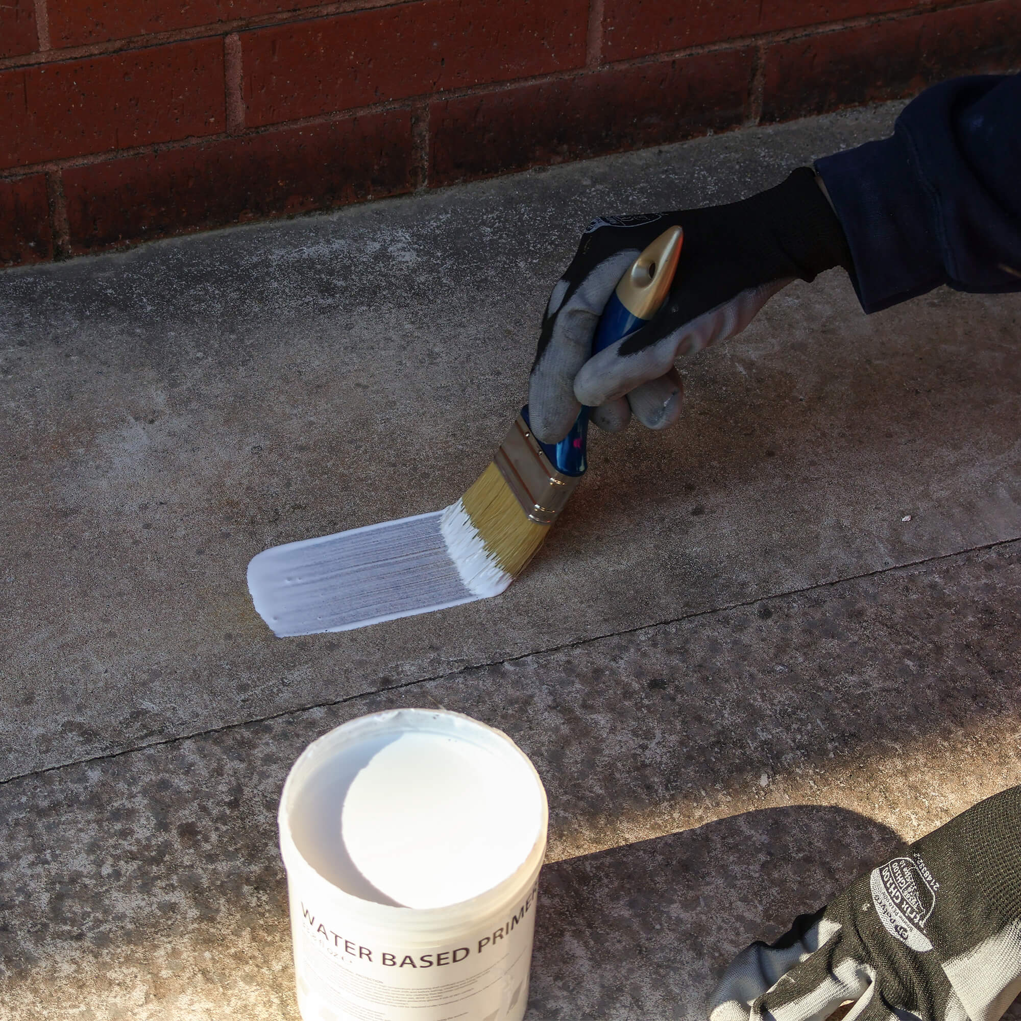 H3506 & H3505 Surface Primer - Seals Porous Surface Before Tape Application H3505 Water Based Aqueous Primer 1L Applying B…