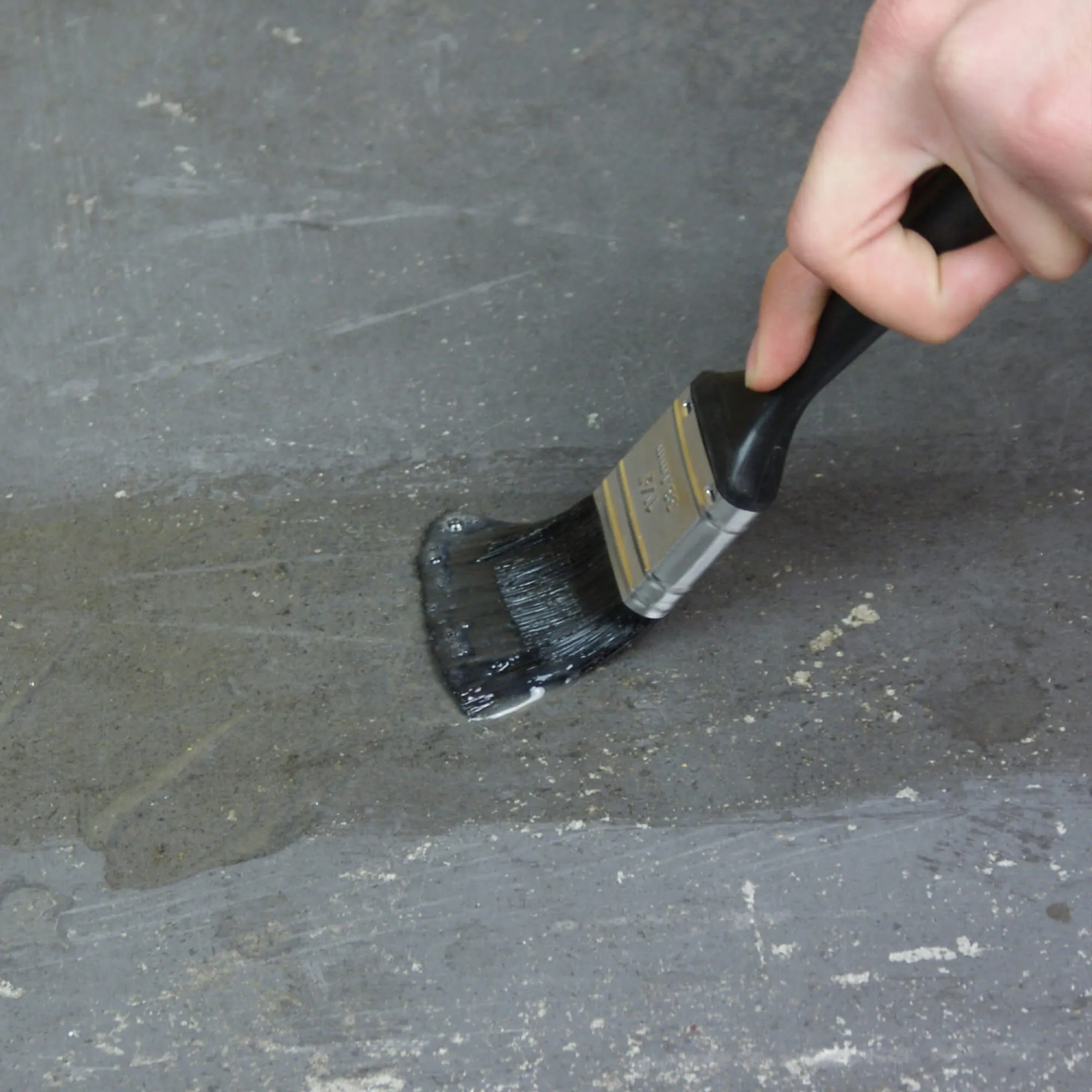H3506 & H3505 Surface Primer - Seals Porous Surface Before Tape Application H3506 Surface Primer Application Shot 2 Web