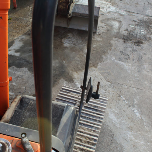 H3401-Black-Safety-Grip-on-Digger-Steps-7-1.jpg