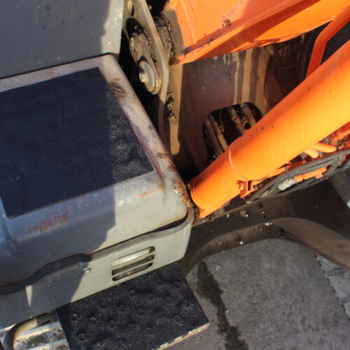 H3406-Black-Conformable-Safety-Grip-on-Digger-Steps-7-1.jpg