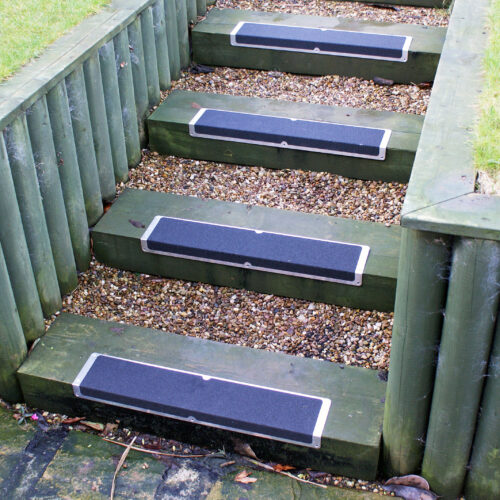 H3409-120mm-x-45mm-x-635mm-L-Shape-Bolt-Down-Anti-Slip-Plate-Applied-to-Stairs-6.jpg