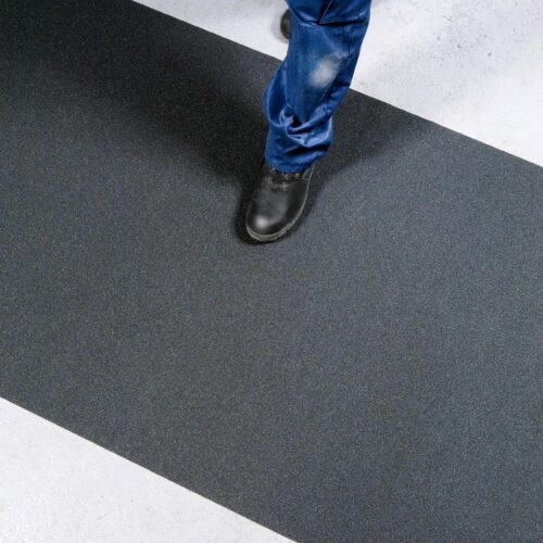 H3401N-Black-Standard-Safety-Grip-1000mm-Walkway-3.jpg