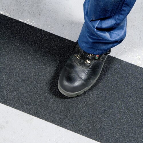 H3401N-Black-Standard-Safety-Grip-300mm-Walkway-4.jpg