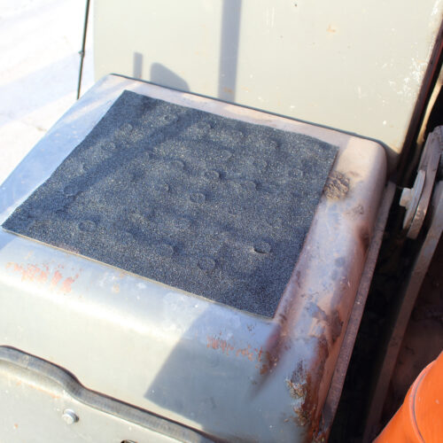 H3406-Black-Conformable-Safety-Grip-on-Digger-Steps-10-1.jpg