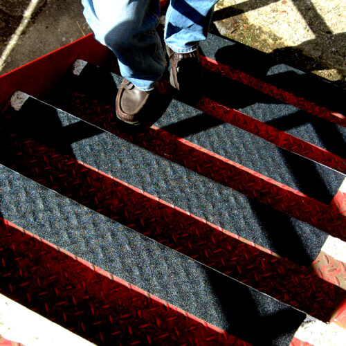 H3406N-Black-Conformable-Safety-Grip-100mm-Applied-to-Stairs-10.jpg